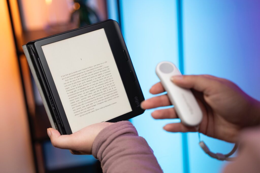 Čítačka Kobo Libra Colour s ovládačom Kobo Remote