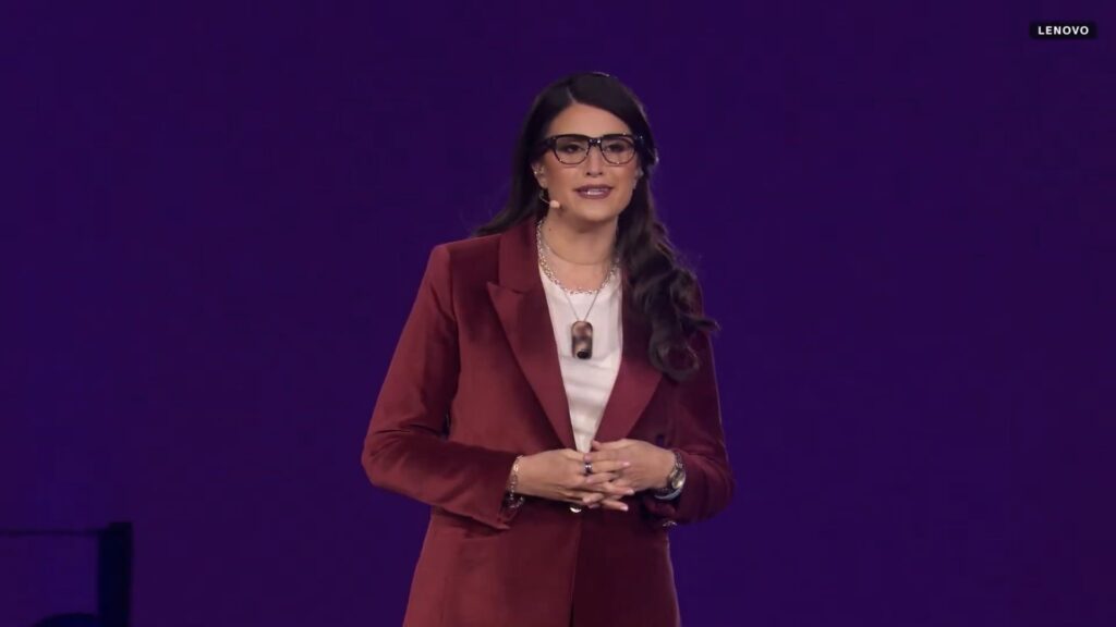 Okuliare s asistentom Qira snímajú obraz a vyhodnocujú situáciu