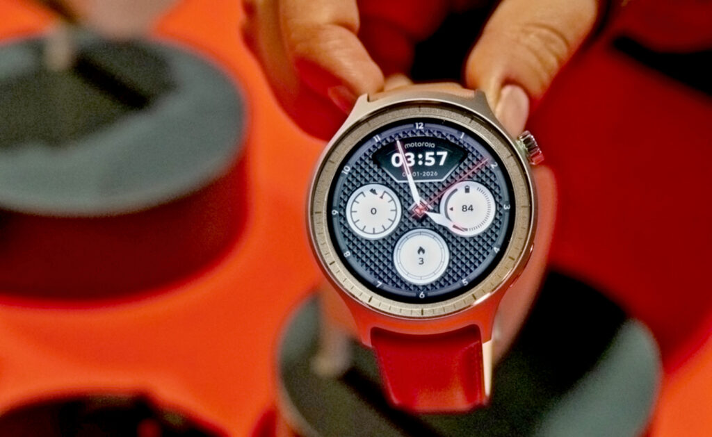 Nové inteligentné hodinky Moto Watch
