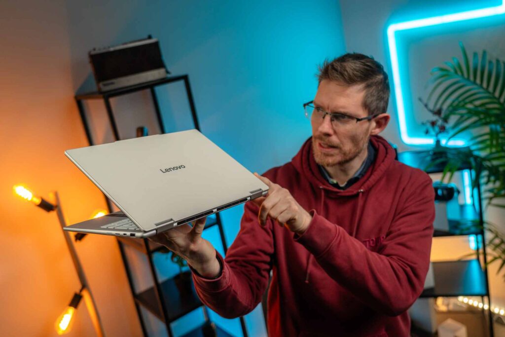 Lenovo Yoga 7 2-in-1 14ILL10