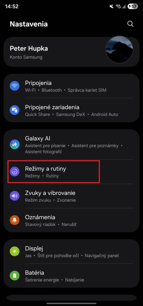Komplexné nastavenie otáčania obrazovky Galaxy smartfónov cez Rutiny