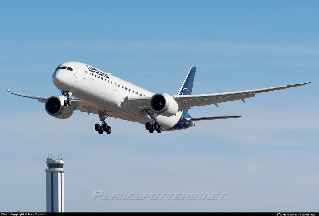 d-abpa-lufthansa-boeing-787-9-dreamliner