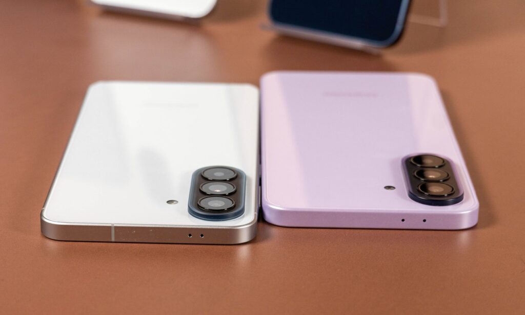 Galaxy A37 a Galaxy A57