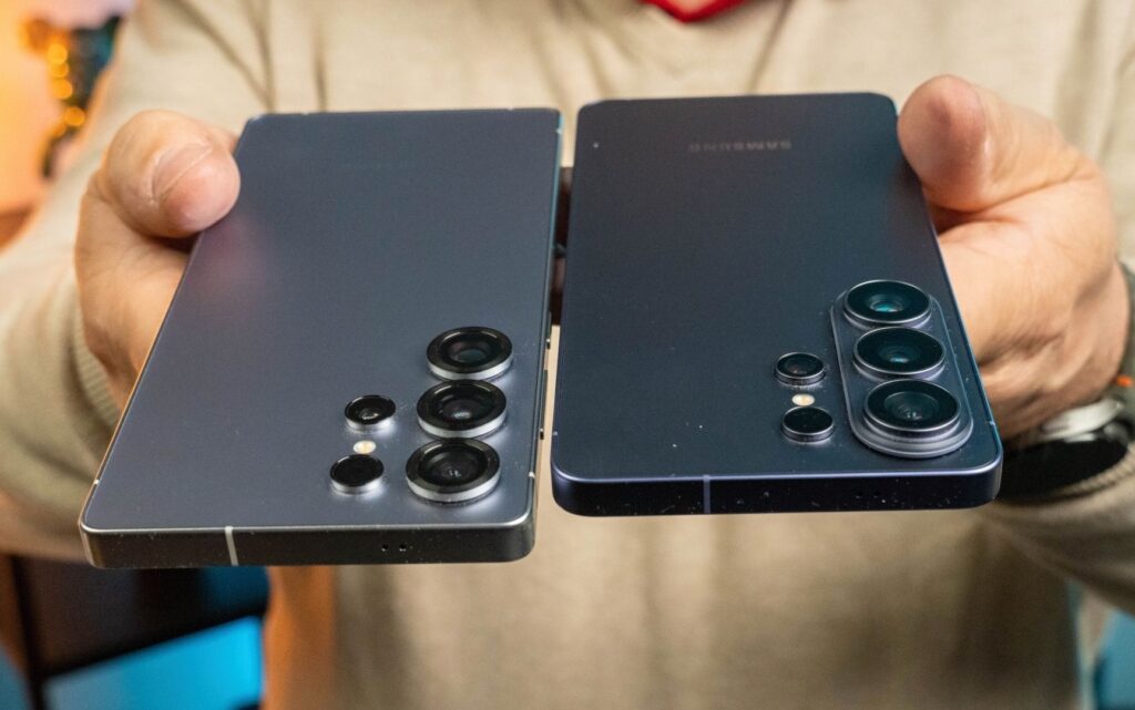 Vľavo Galaxy S25 Ultra, vpravo Galaxy S26 Ultra