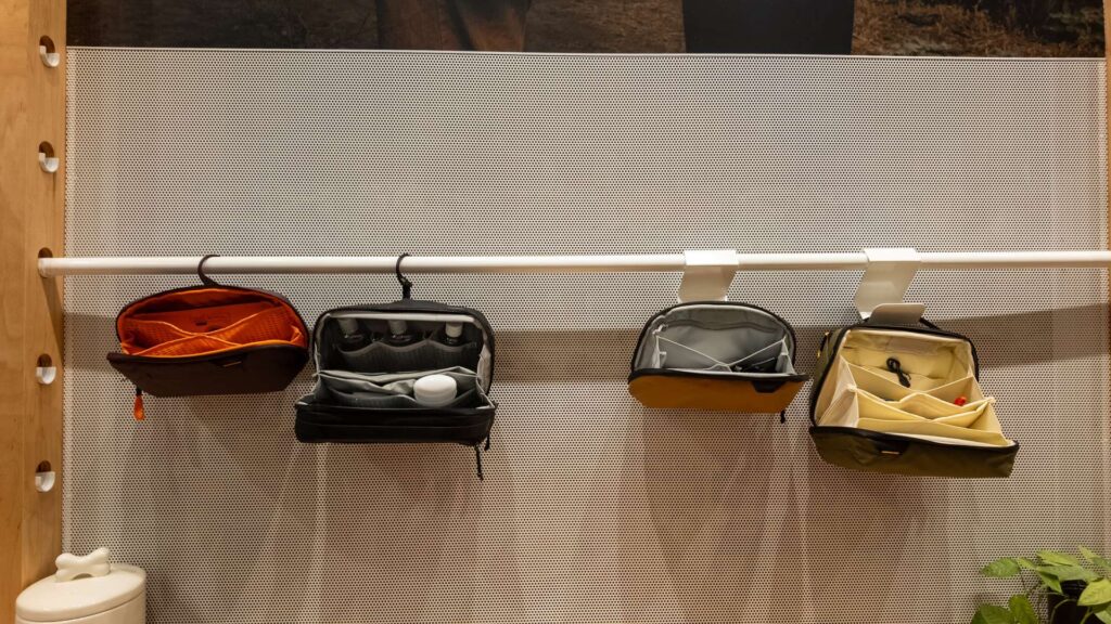 Organizéry Peak Design pre techniku ale aj pre kozmetiku