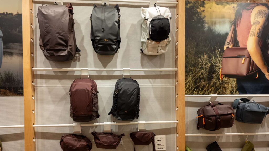 Populárne batohy Outdoor Backpack existujú vo vyhotovení 18, 25 a 45 litrov
