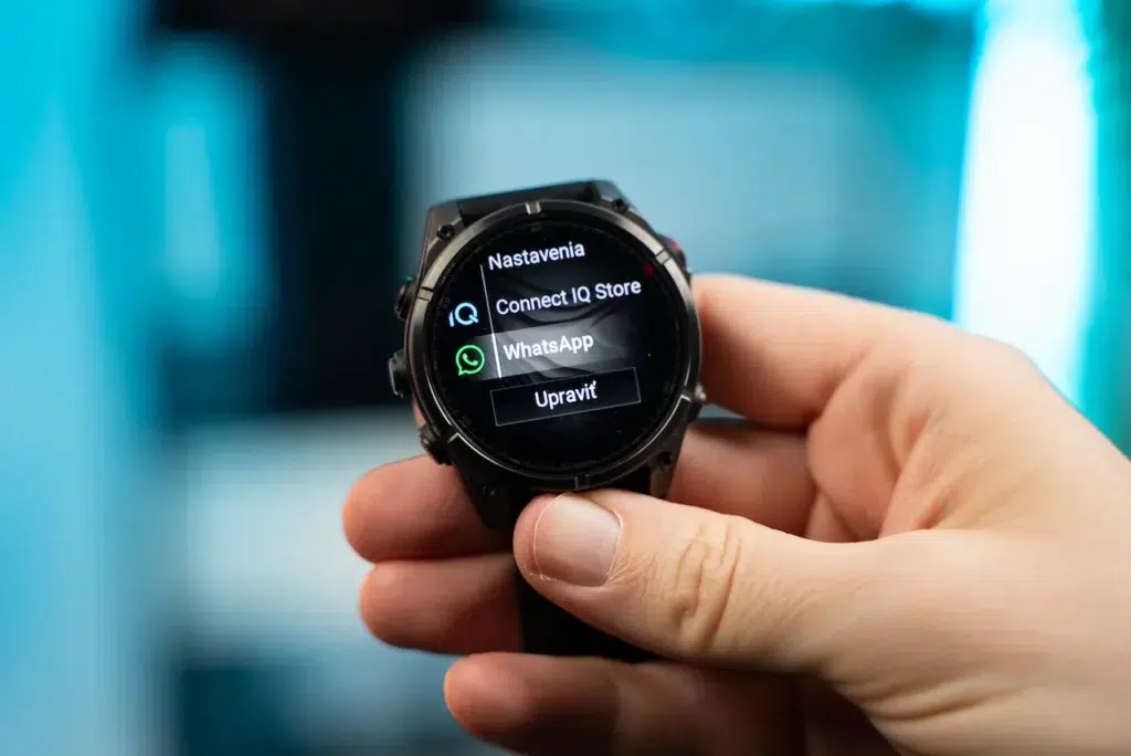 Garmin hodinky dostali WhatsApp