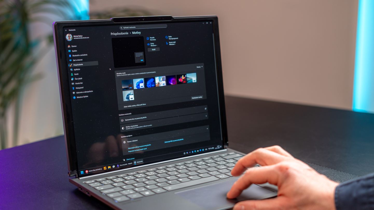 Problém s OLED displejom. Prečo niektoré pixely blikajú?