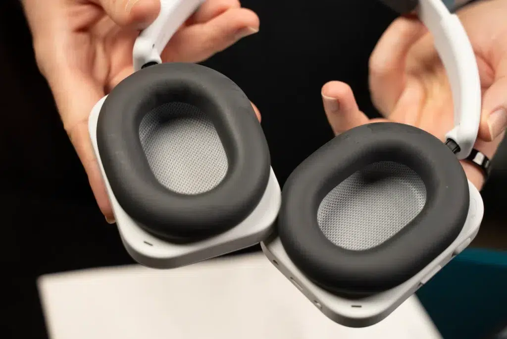 Nothing Headphone (a)