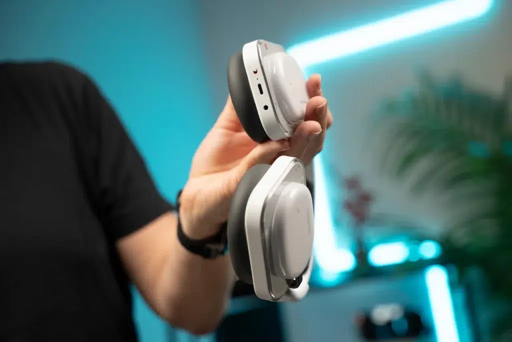 Nothing Headphone (a)