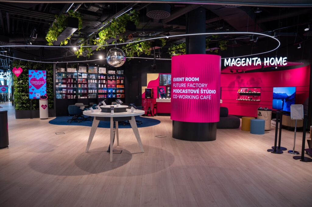 Magenta Experience Center