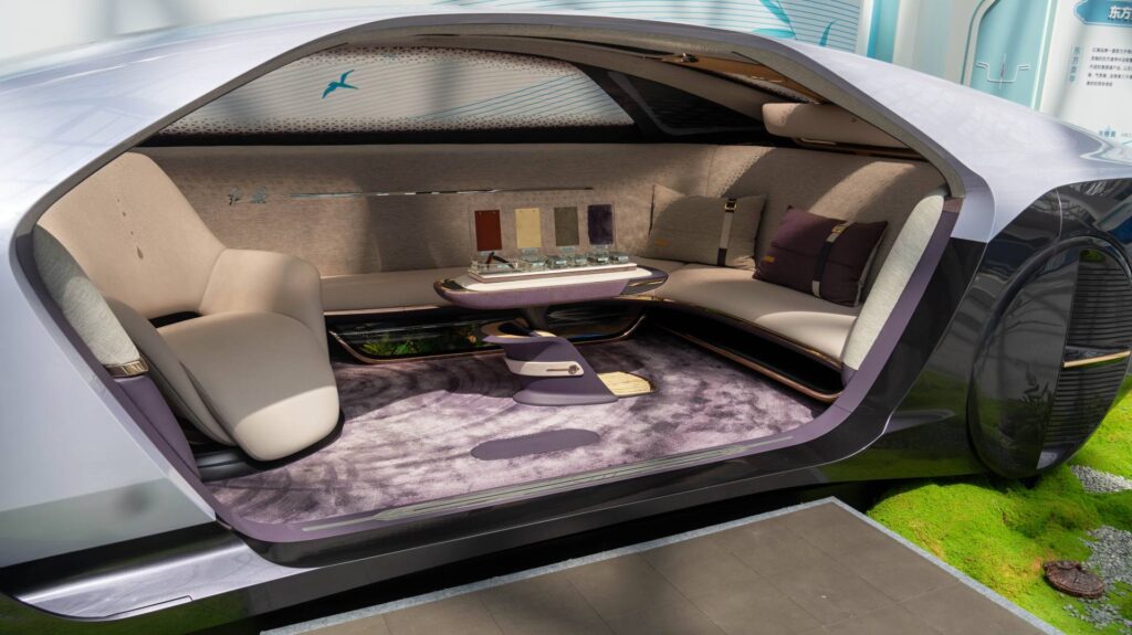 Budúce vozidlá pre dopravu osôb od Hongqi