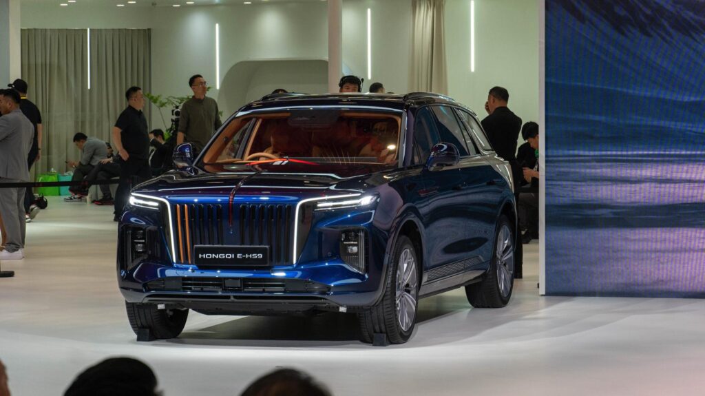 Hongqi ukázala na autosalóne v Pekingu E-HS9