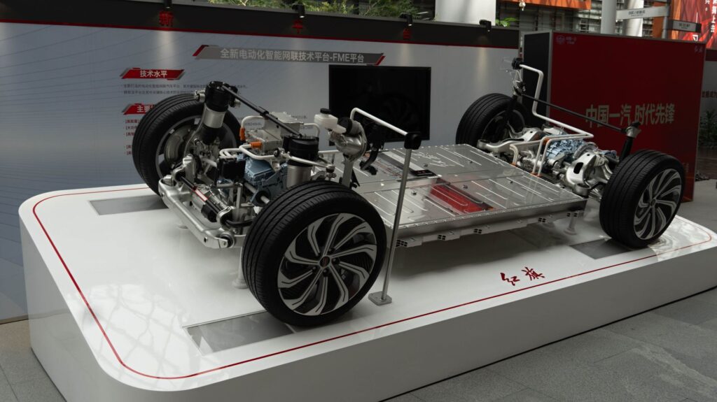 Platforma pre elektrické autá Hongqi