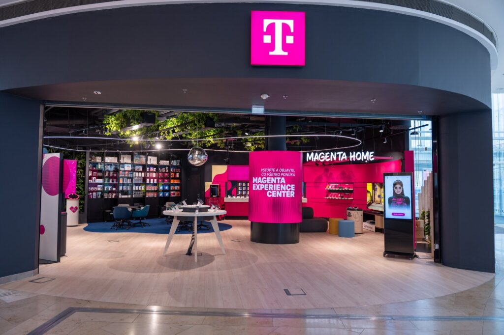 Magenta Experience Center