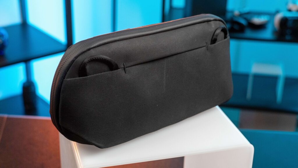 Materiálové vyhotovenie Tech Pouch Small