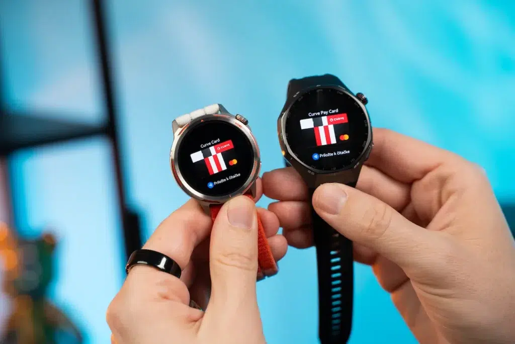 Platenie Huawei hodinkami cez Curve Pay