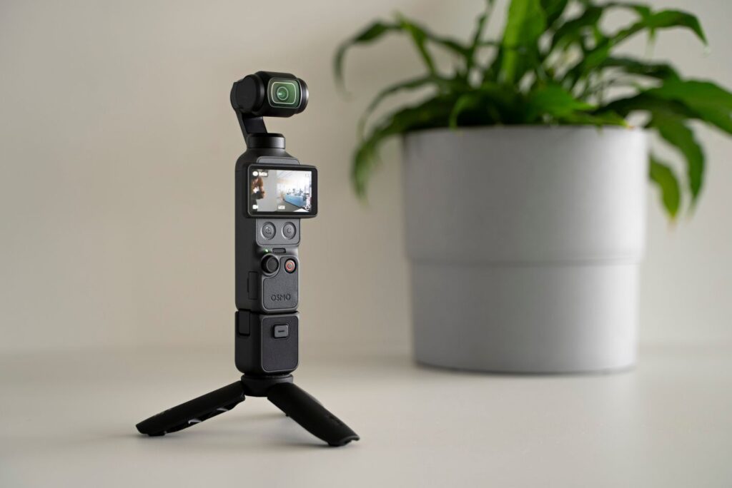 DJI Osmo Pocket 4