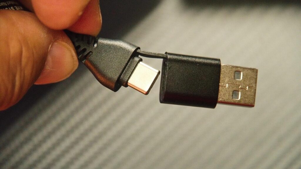 Port USB-A aj USB-C