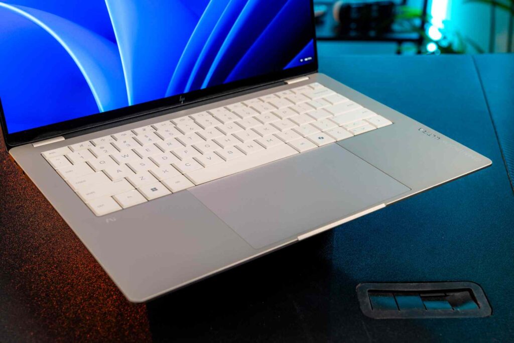 HP OmniBook Ultra 14
