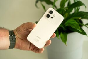 Zadná strana HONOR 600