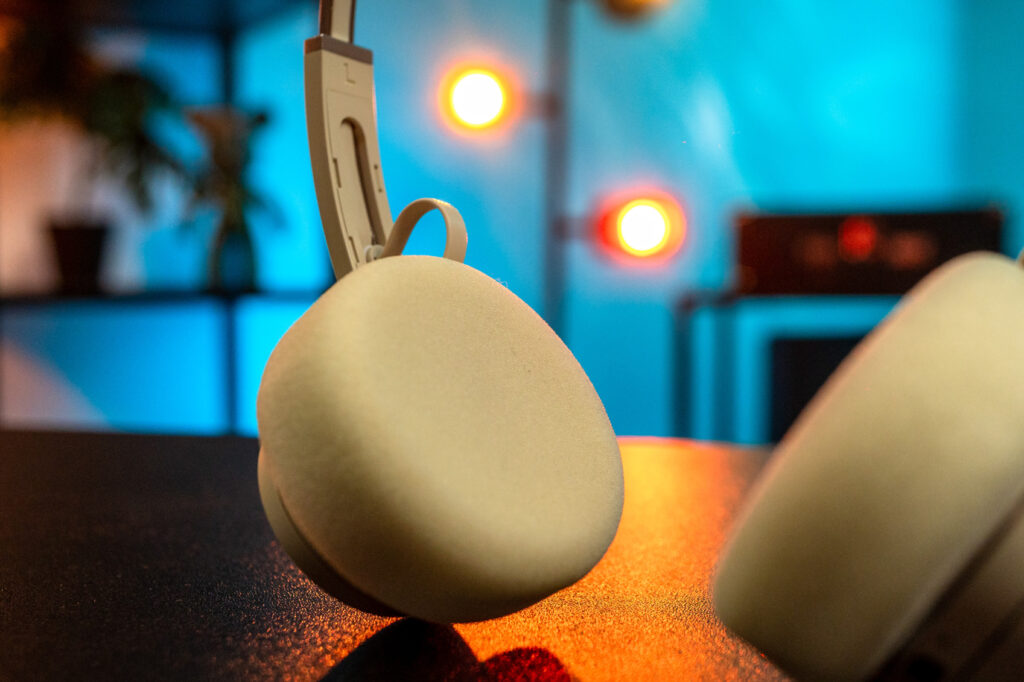 MONDO Freestyle Headphones