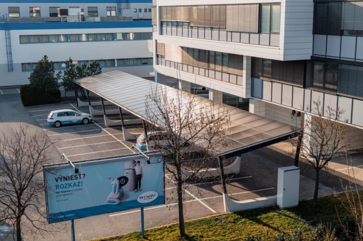 Parkoviská ako elektrárne: NAY spúšťa nové solárne carporty