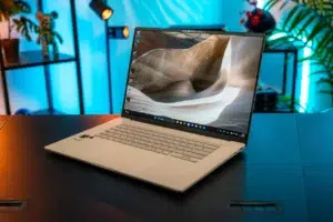 ASUS Zenbook A16
