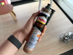 Nová kartónová kartuša so silikónom Pattex