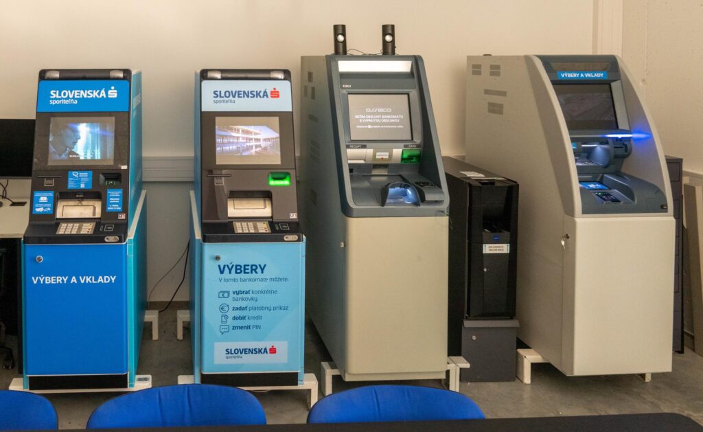 Nové typy bankomatov vo vývojom prostredí spoločnosti Asseco