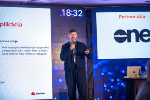 Chatbot od Chevroletu predával autá za dolár. Ako zabrániť podobnej katastrofe?