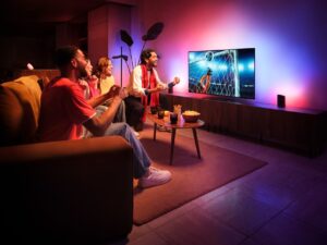 Ako si doma vytvoriť futbalový štadión? Philips Hue rozsvieti obývačku pri každom góle