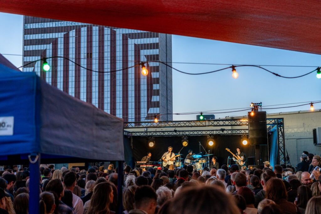 Koncert Billy Barman s podporou Ploom