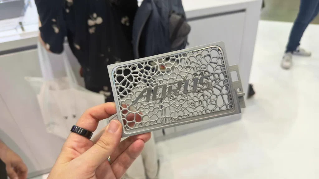 Štruktúra chladiča vytvorená pomocou 3D tlače kovu