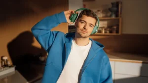 LS_JBL_LIVE Headphones_Global Headphones Campaign_MG_RGB