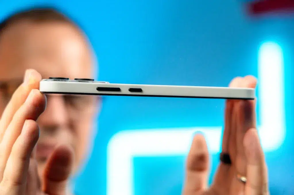 Nothing Phone (4b)