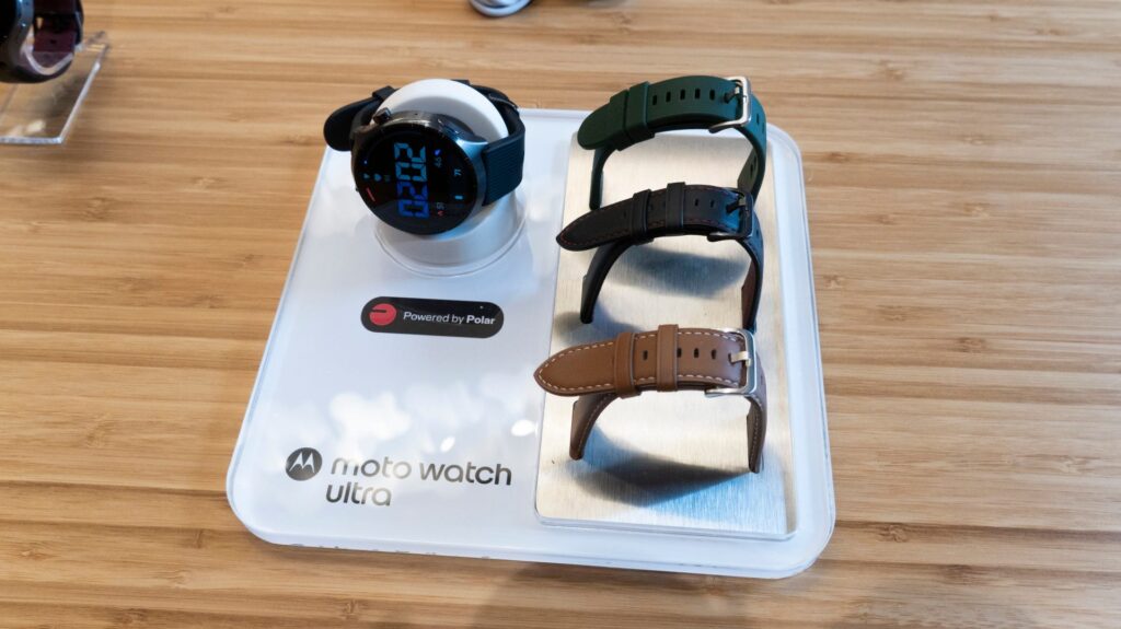 Motorola Moto Watch Ultra