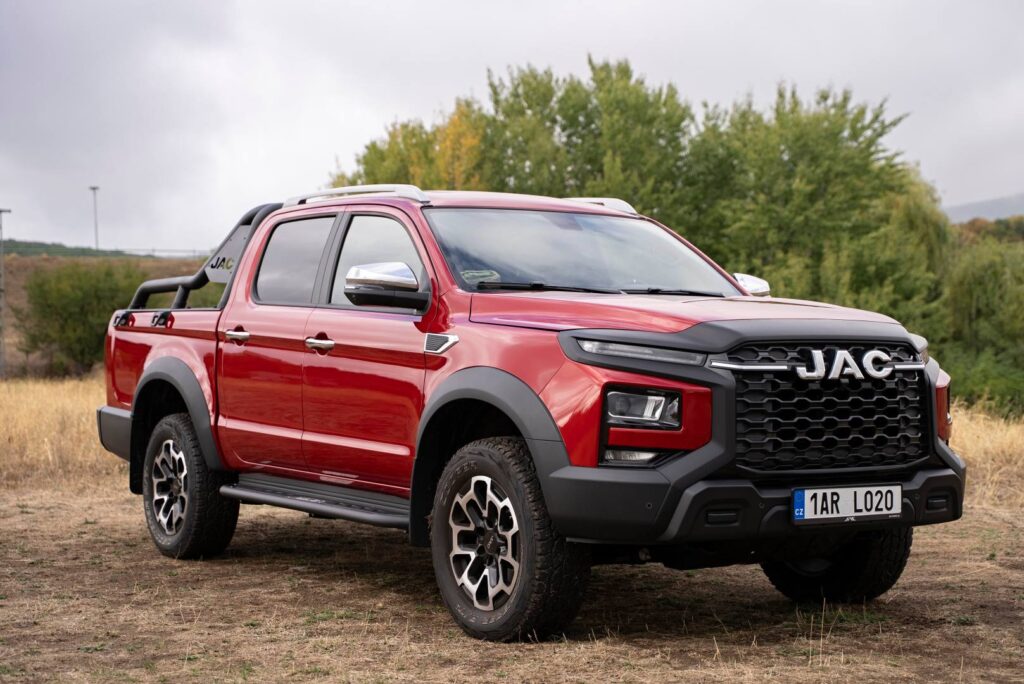 JAC T9