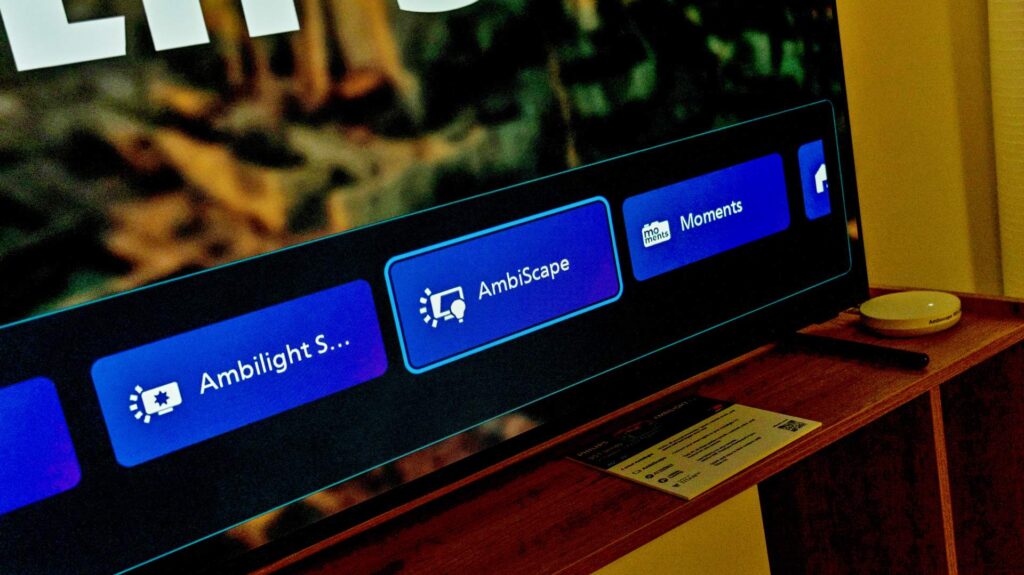 Nová funkcia AmbiScape rozširuje Ambilight do celej miestnosti