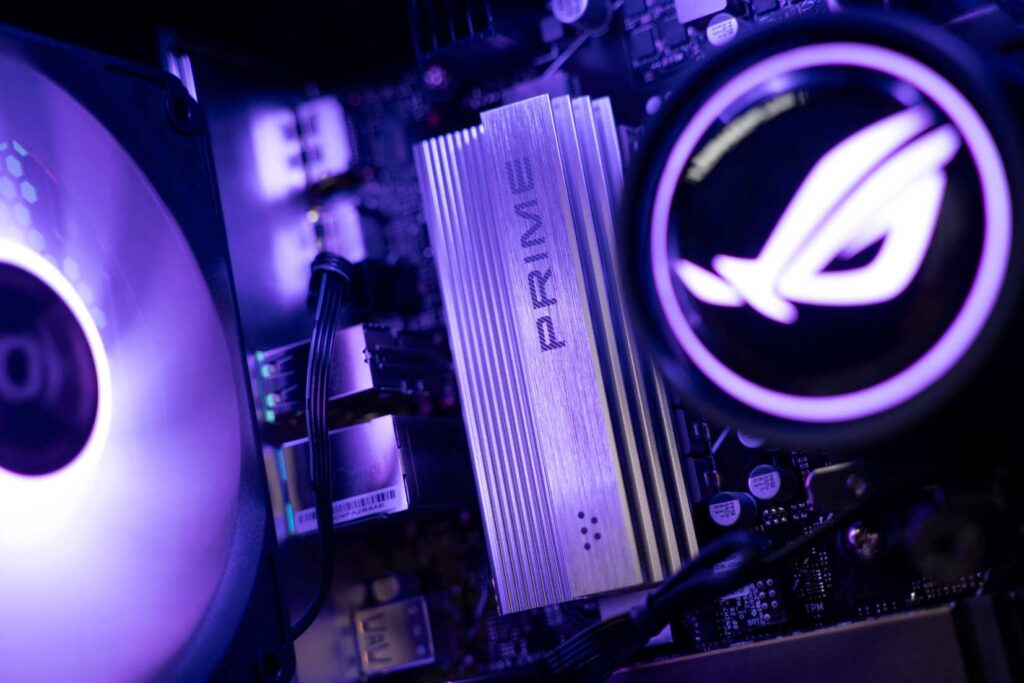 asus-rog-g700-2025