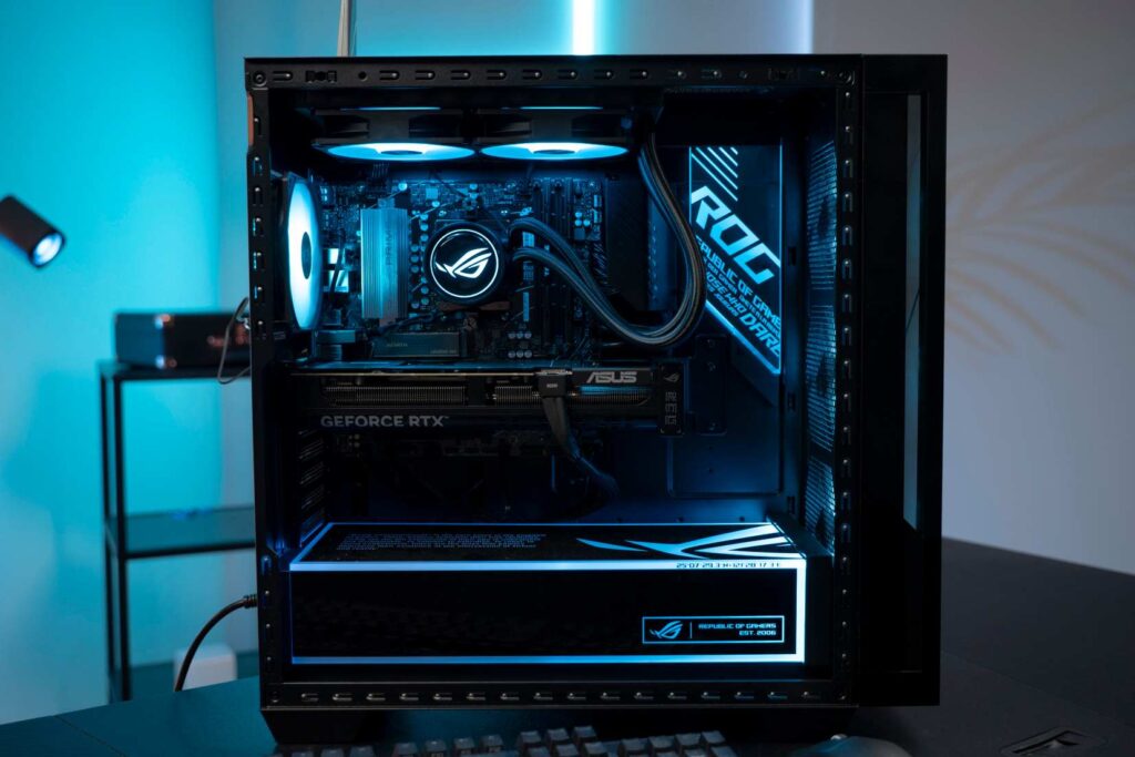 asus-rog-g700-2025