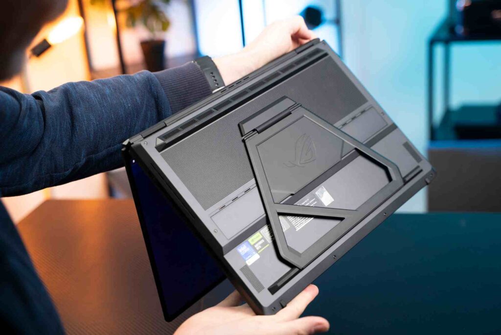 ROG Zephyrus Duo GX651AX