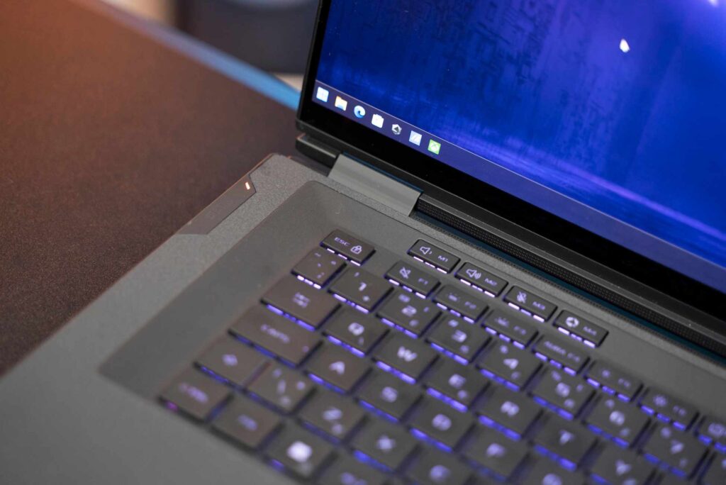 ROG Zephyrus Duo GX651AX