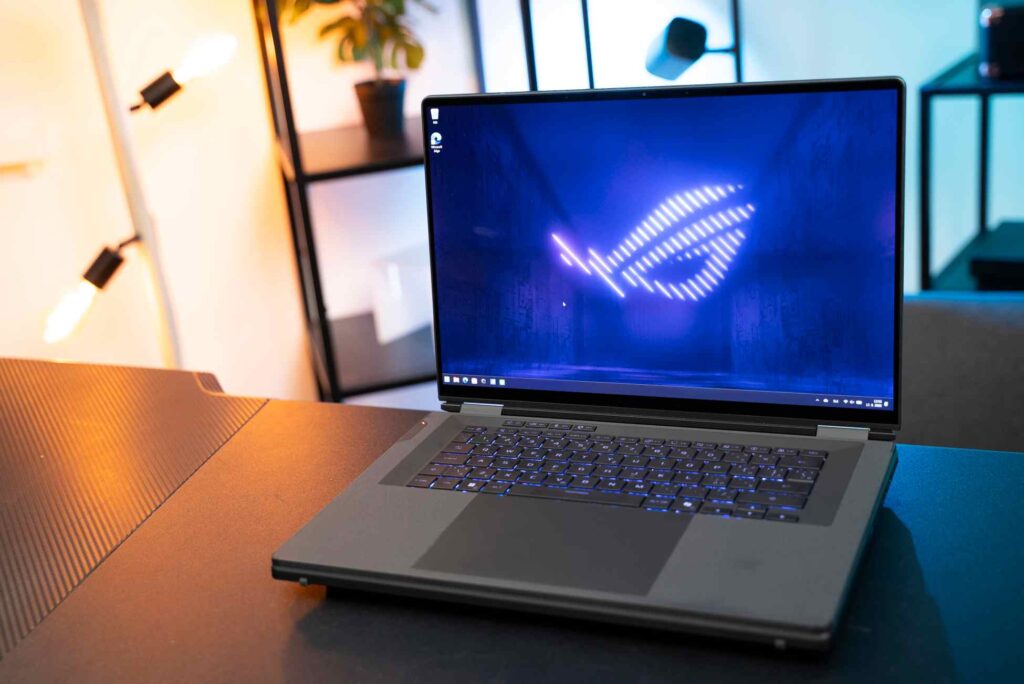 ROG Zephyrus Duo GX651AX