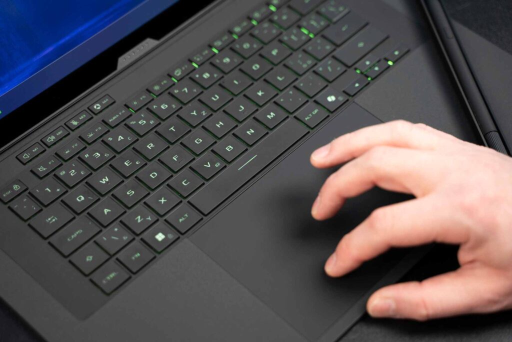 ROG Zephyrus Duo GX651AX