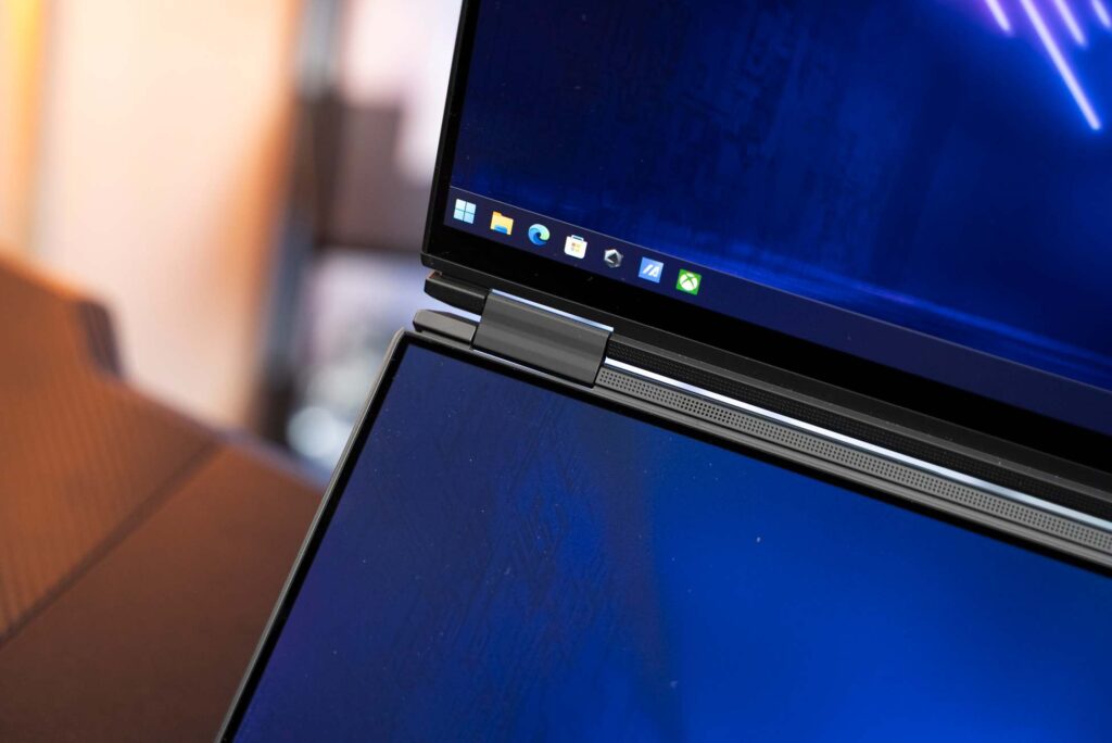 ROG Zephyrus Duo GX651AX