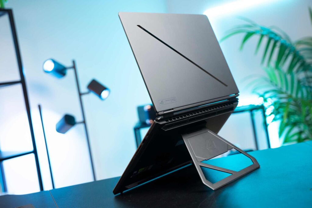 ROG Zephyrus Duo GX651AX