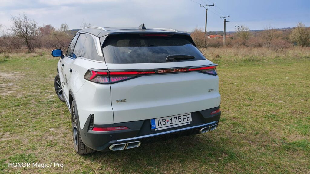 BAIC X7