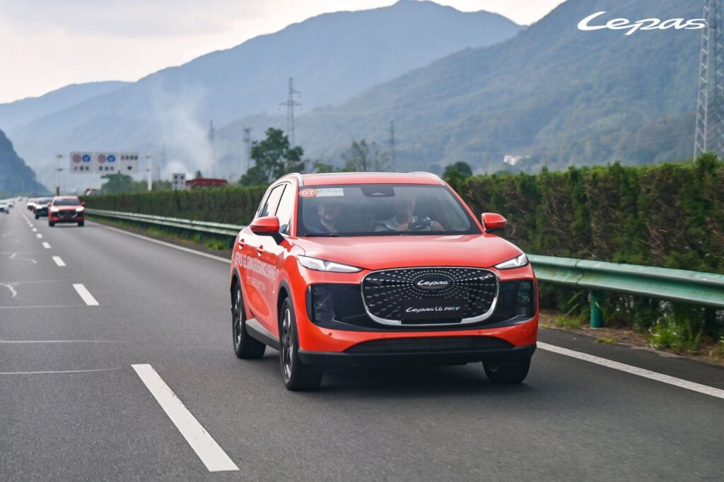Lepas L6 PHEV sme šoférovali v Číne