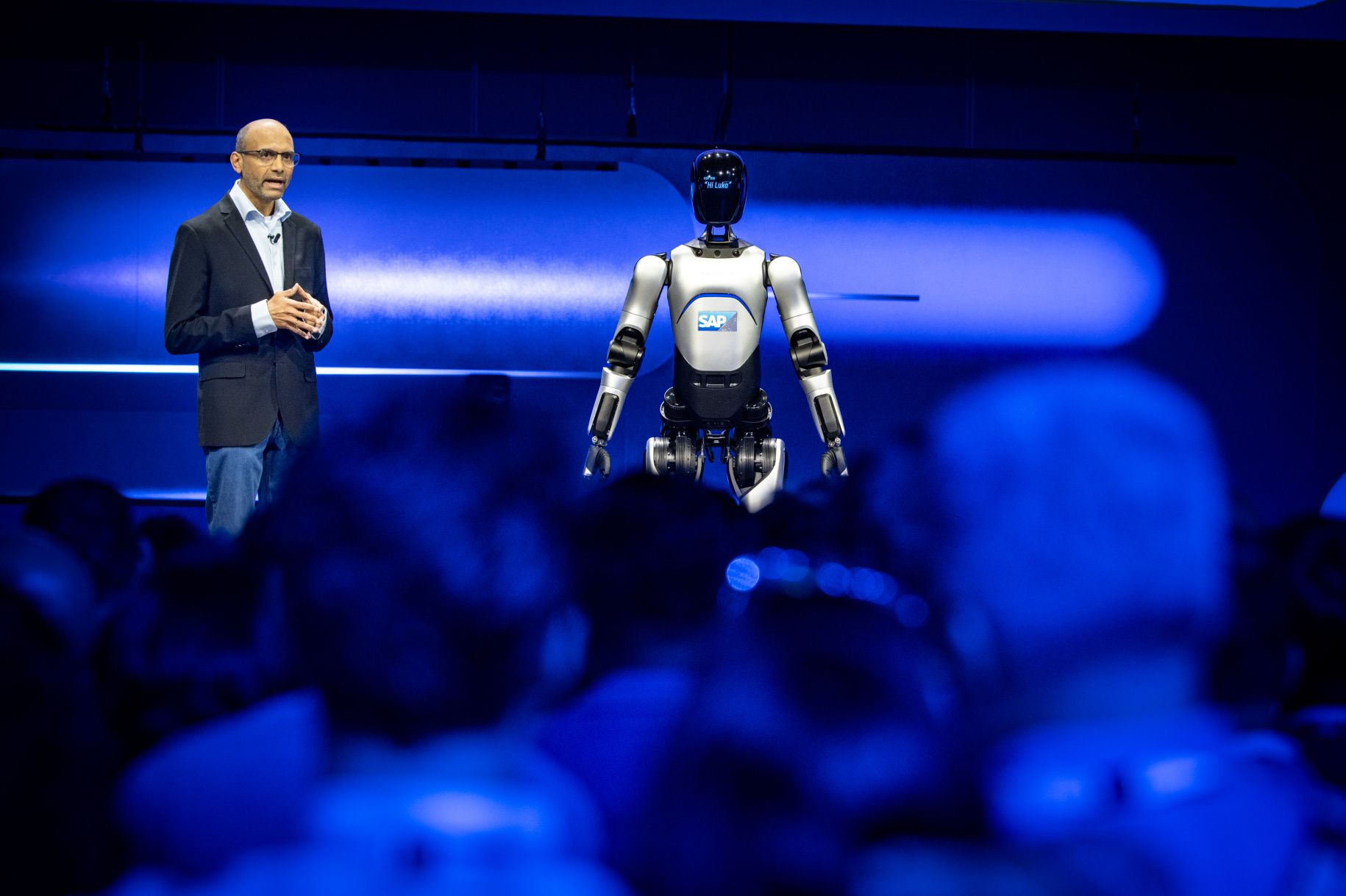 SAP chce, aby AI nielen radila, ale aj pracovala. Do hry zapája roboty aj firemné dáta